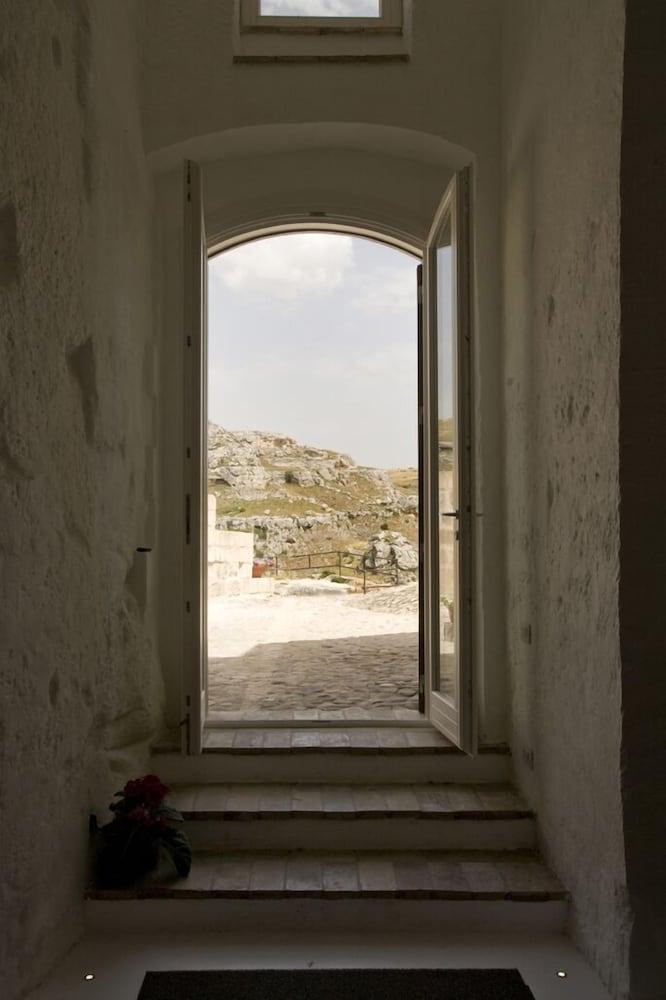 מטרה Basiliani Hotel מראה חיצוני תמונה